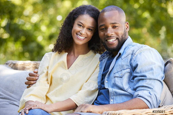 Challenges of Cross-Cultural Relationships: What to Know Before Dating Abroad